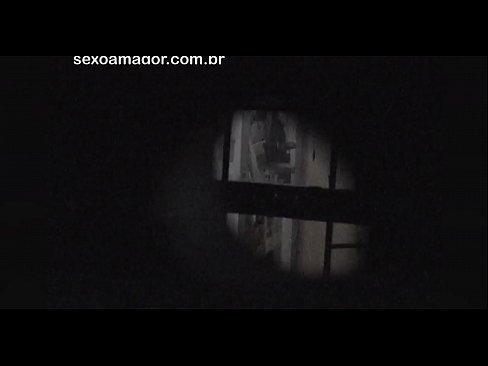 ❤️ Ka hopukina pukutia a Blondie e tetahi kaitirotiro takiwa e huna ana i muri i nga pereki tuwhera ❌ Sex ataata i a matou